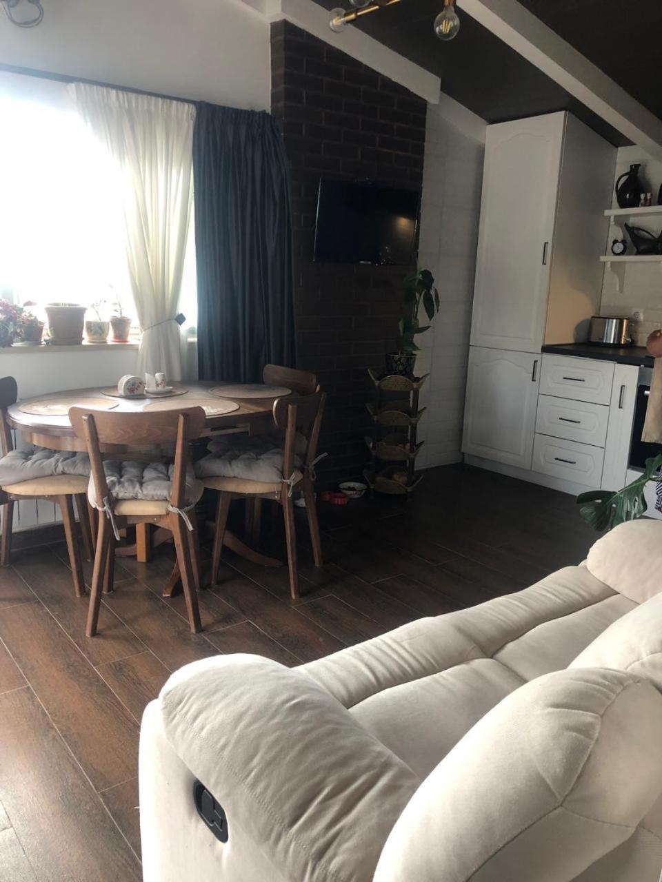 Verona Apartment Dushet'i Exterior foto